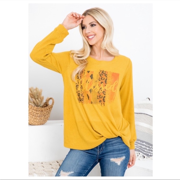 Super Soft Blessed Shirt in Mustard Yellow, M NEW 🎉 - Picture 5 of 10